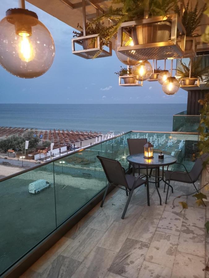 Maravali Seaview Mamaia Apartment Exterior photo